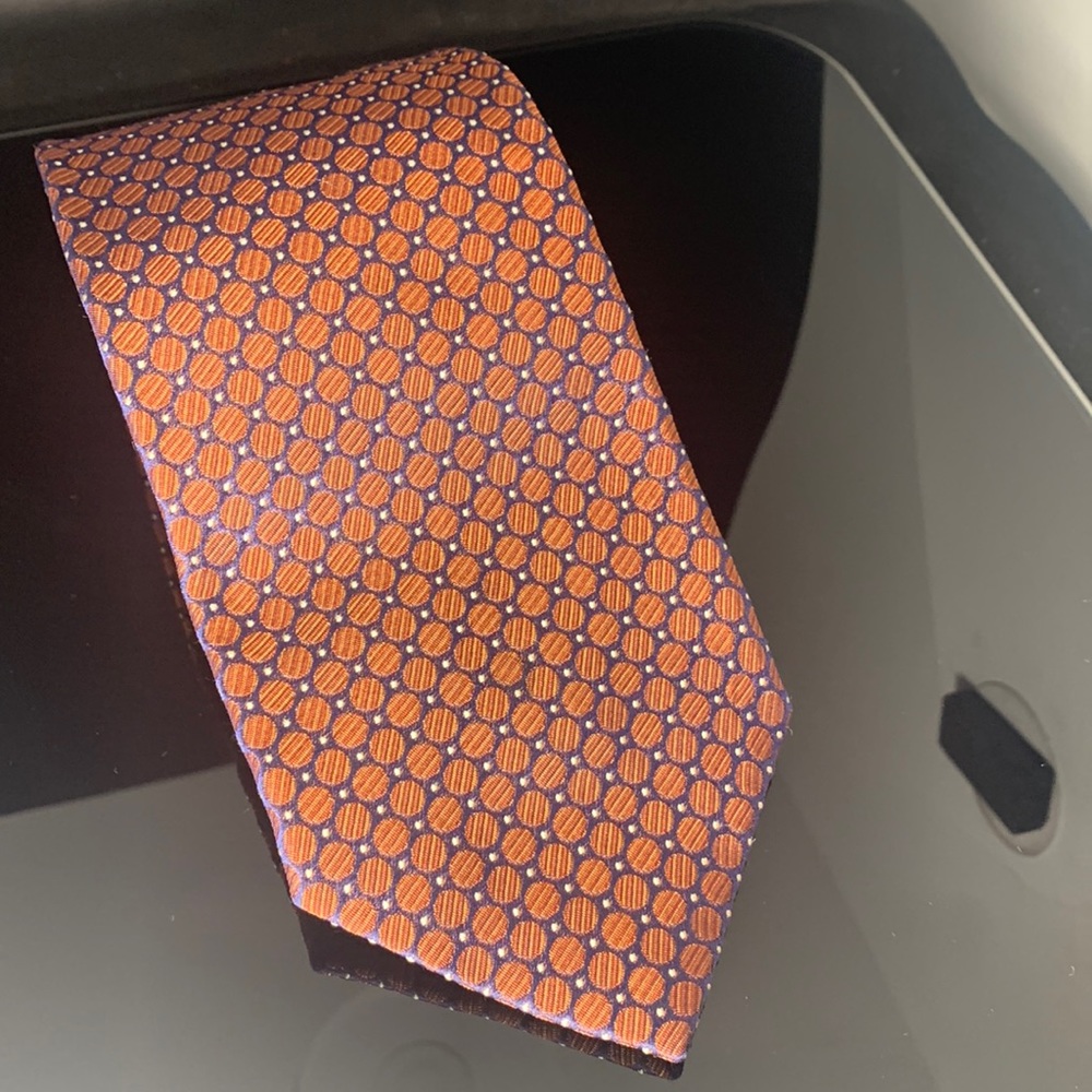 Valentino tie